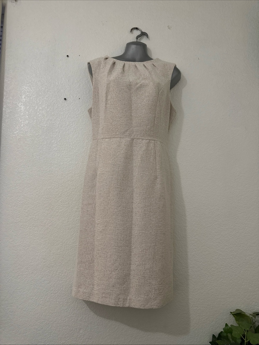 Liz Claiborne Sleeveless Cream Midi Sheath Dress